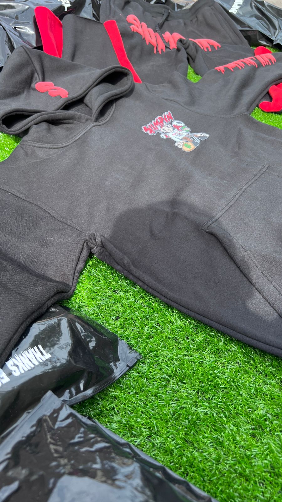 SUMPIN BLACK HOODIE