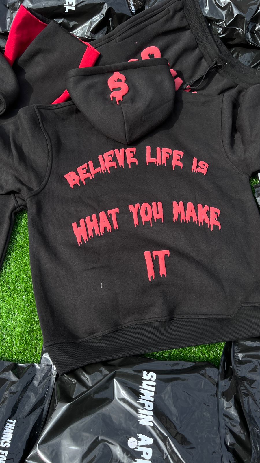 SUMPIN BLACK HOODIE